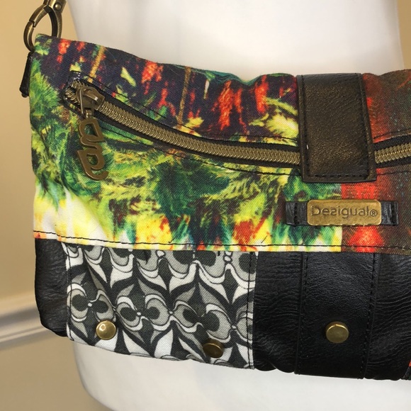 DESIGUAL Colorful Patchwork Crossbody Shoulderbag w Flower Applique DSG Pull Tab - Picture 10 of 16